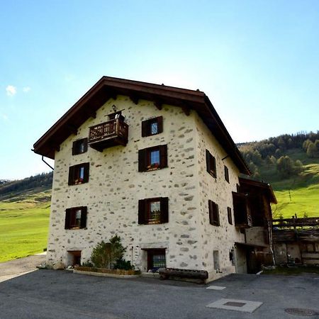 Mountain Chalet Milly Livigno Bagian luar foto
