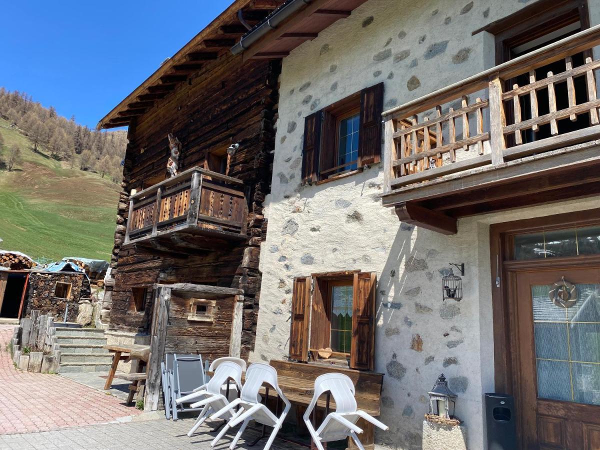 Mountain Chalet Milly Livigno Bagian luar foto